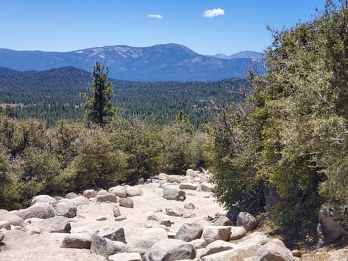 Holcomb valley outlet campground