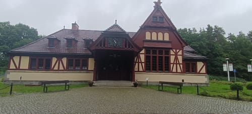 Grün trifft Stein