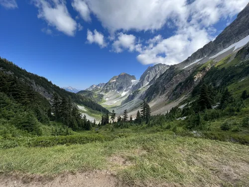 North cascades national outlet park hiking trails