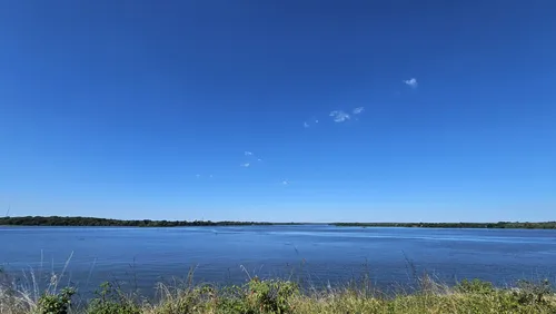 Riverfront Paths: 5 Stunning Hiking Trails in Hopewell – Virginia