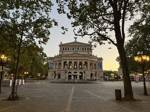 Durchs grüne Mainhattan