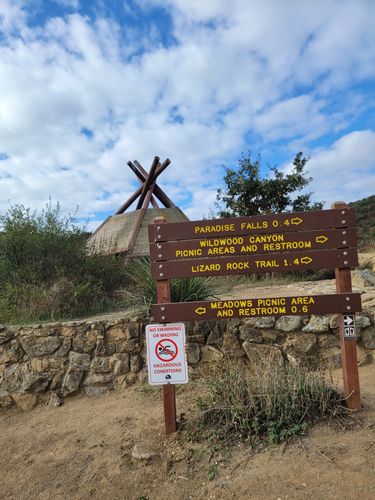 Paradise Falls via Mesa, Teepee and Moonridge Trail, California