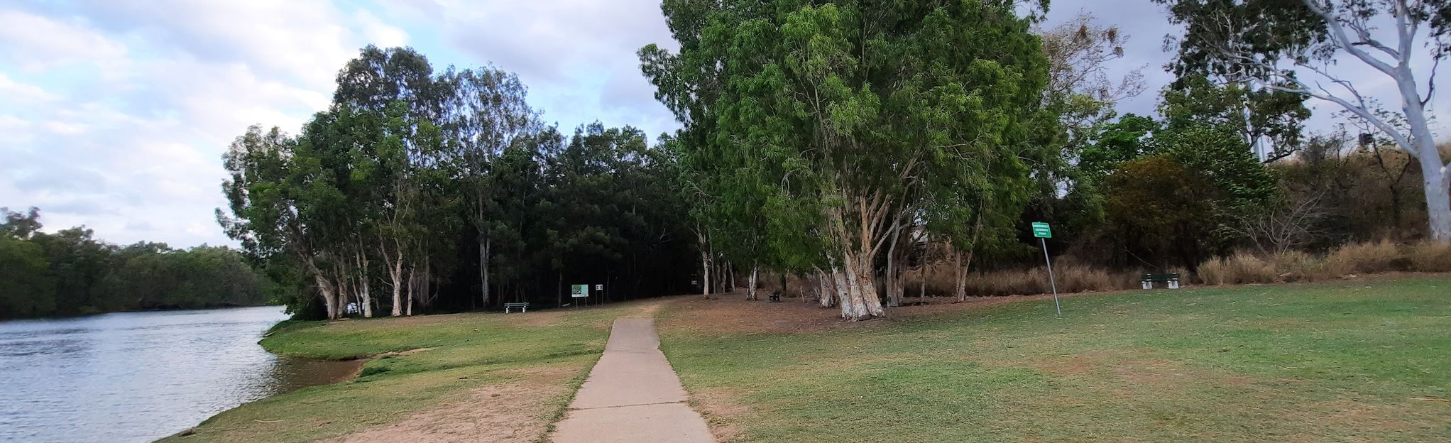 Ross River Paddle: Loam Island To Framara Park, Queensland, Australia 