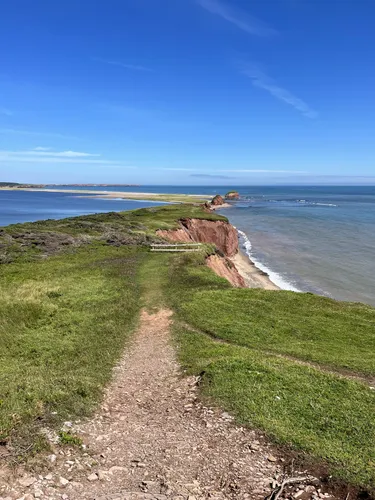 Grande Ile Trail / #CanadaDo / Best Hiking Spots in Quebec