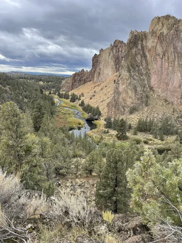 Best hikes in outlet smith rock state park