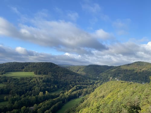 Burg Nideggen und Buntsandsteinroute