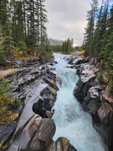 Numa shop falls hike