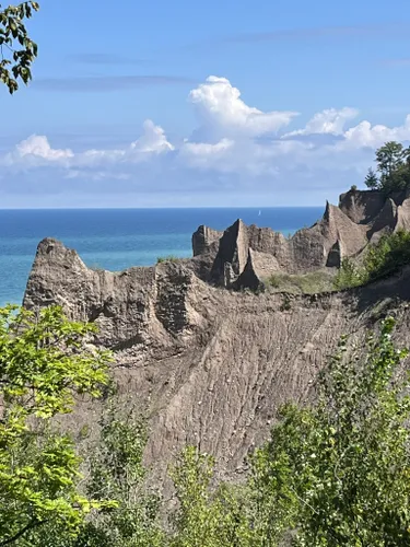 A Breathtaking Hike Through Time: Exploring New York's Chimney Bluffs State Park