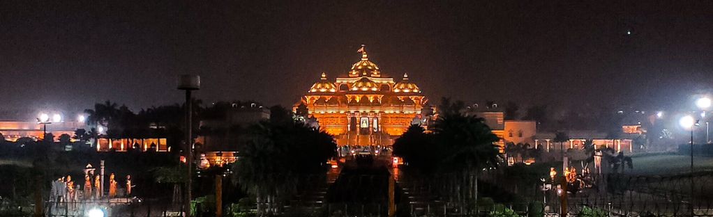 interior del templo de akshardham