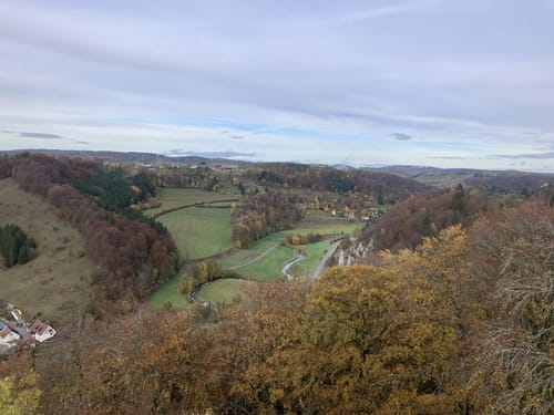 Von Weiler zur Burg Hohengundelfingen
