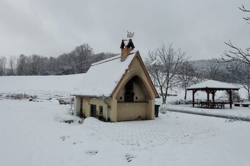 Über die Felder ab Kucha