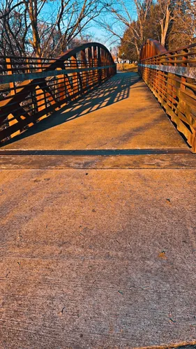 Small-Town Adventure: 5 Beautiful Hiking Trails in Hopkinsville – Kentucky