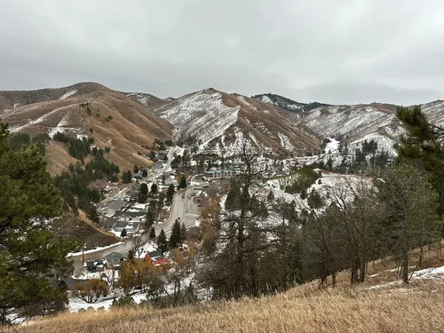 Historic Adventures: 5 Scenic Hiking Trails in Lead – South Dakota