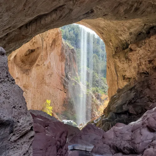 Camping near outlet tonto natural bridge