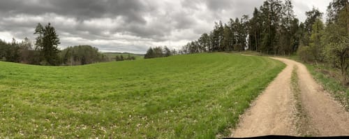 Um Schneitweg und Schloss Karlstein