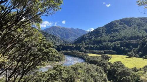 Best Lake Trails in Tararua Forest Park | AllTrails