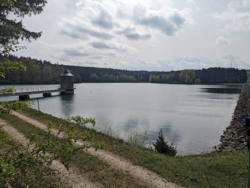 Zur Talsperre Stollberg über Bürgerwald