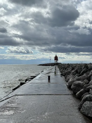 Coastal Bliss: 5 Beautiful Hiking Trails in Racine – Wisconsin