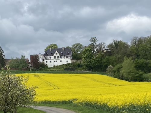 Von Schöntal zum Schloss Rossach