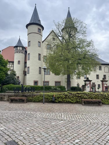 Vom Mittelalter in die Märchenwelt
