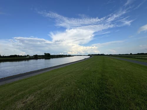Deichhausen und Weserufer