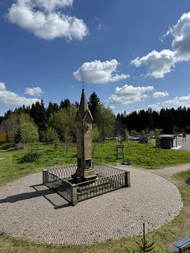 Über den Rennsteig zum Schneekopf