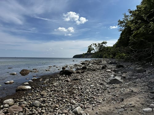 Hochuferwanderweg zum Schwarzen See und zum Jagdhaus Granitz