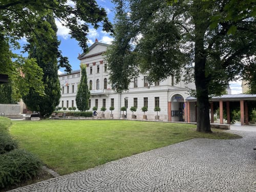 Weimar: Jakobsvorstadt - Nietzsche-Archiv - Ilmpark
