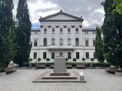 Weimar: Jakobsvorstadt - Nietzsche-Archiv - Ilmpark