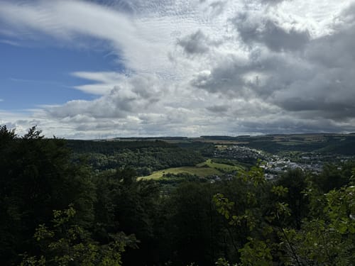 Teufelsschlucht und Keltenhöhle Rundweg