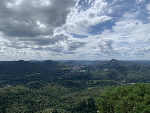 Zum Orensfels und der Landauer Hütte