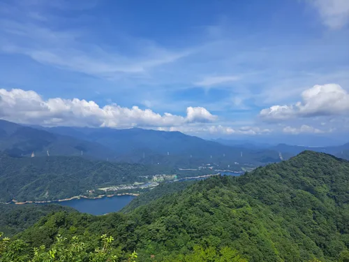 virtual trip 高野山 凸版印刷、機能強化したVRで高野山周遊観光促進 | 凸版印刷