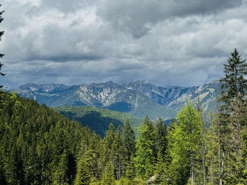 Tiroler Zugspitzbahn Talstation - Hochthörle Hütte - Eibsee