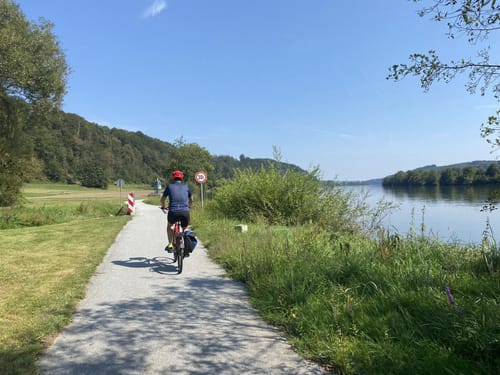 Donau-Radweg (D-Route 6) Etappe 14: Niederalteich - Passau