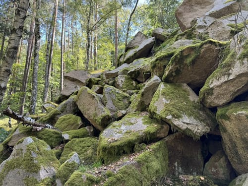 Wanderung Lerautal 2: Zur Felsengruppe Hohes Bäuml