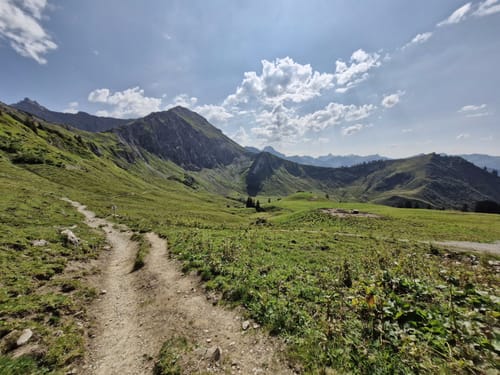 Bergstation Kanzelwandbahn - Innere Kuhgehrenalpe - Mittelberg