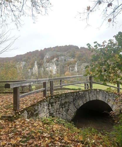 Zur Ruine Wartstein und dem Wasserfall Hohe Gießel