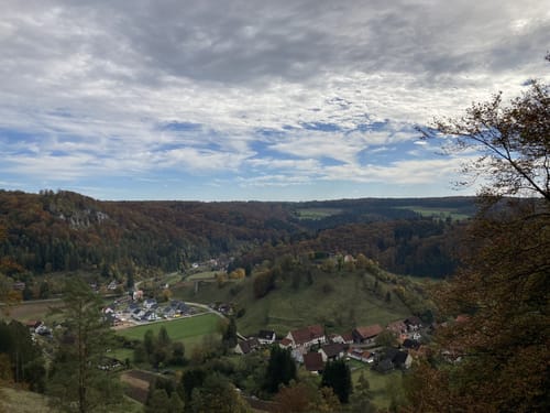Von Weiler zur Burg Hohengundelfingen