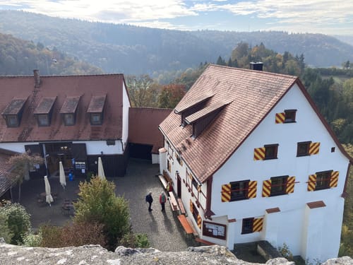 Von Weiler zur Burg Hohengundelfingen