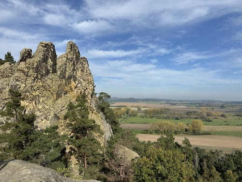 Teufelsmauer zum Hamburger Wappen