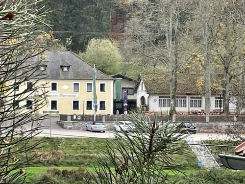 Ritter- und Geisterpfad (Ni06)