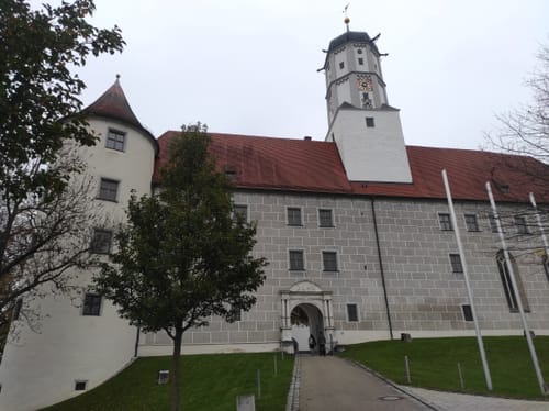 Rund um Schloss Höchstädt