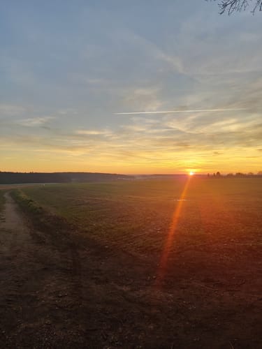Laubendorf: Entlang des Weiherbaches und Altbaches