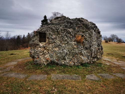 Über Lochenhörnle - Hoher Fels - Gespaltener Fels - Lochenstein