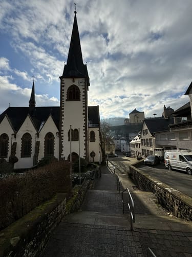 Durch die Kyllburg Wandereifel