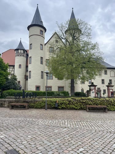 Vom Mittelalter in die Märchenwelt