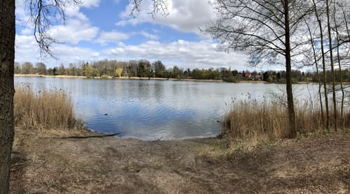 Güterfelde Schloss und Hausee