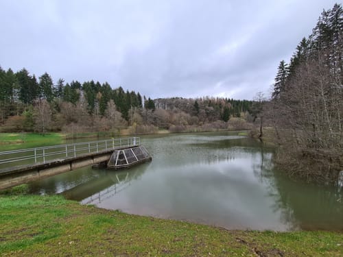 Wanderweg J3 Stausee, Fernblicke und Burgruine
