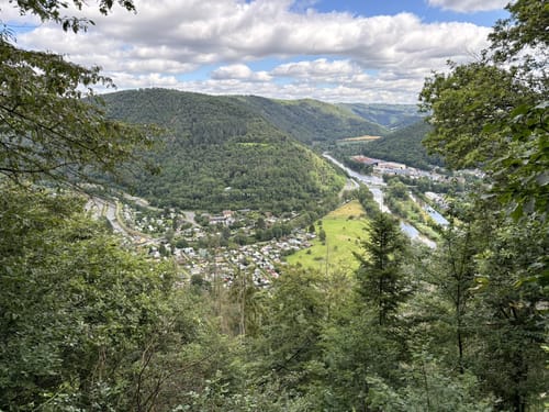 Entlang dem Schlierbach nach Lahnstein auf der Höhe