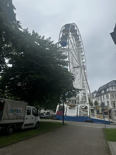 Von Burg zu Berg
